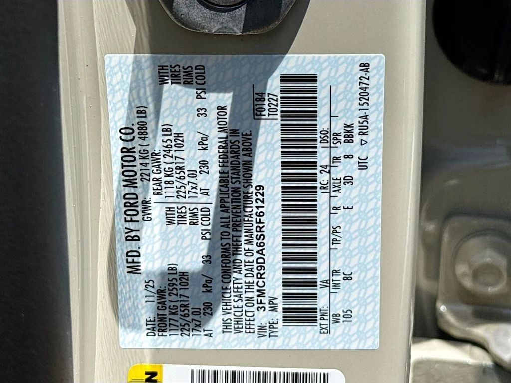Used 2025 Beige Ford Badlands image 31