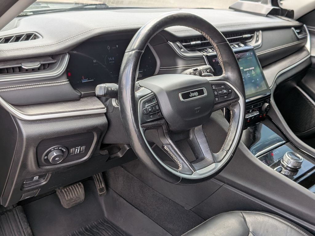 Used 2021 Gray Jeep Limited image 32