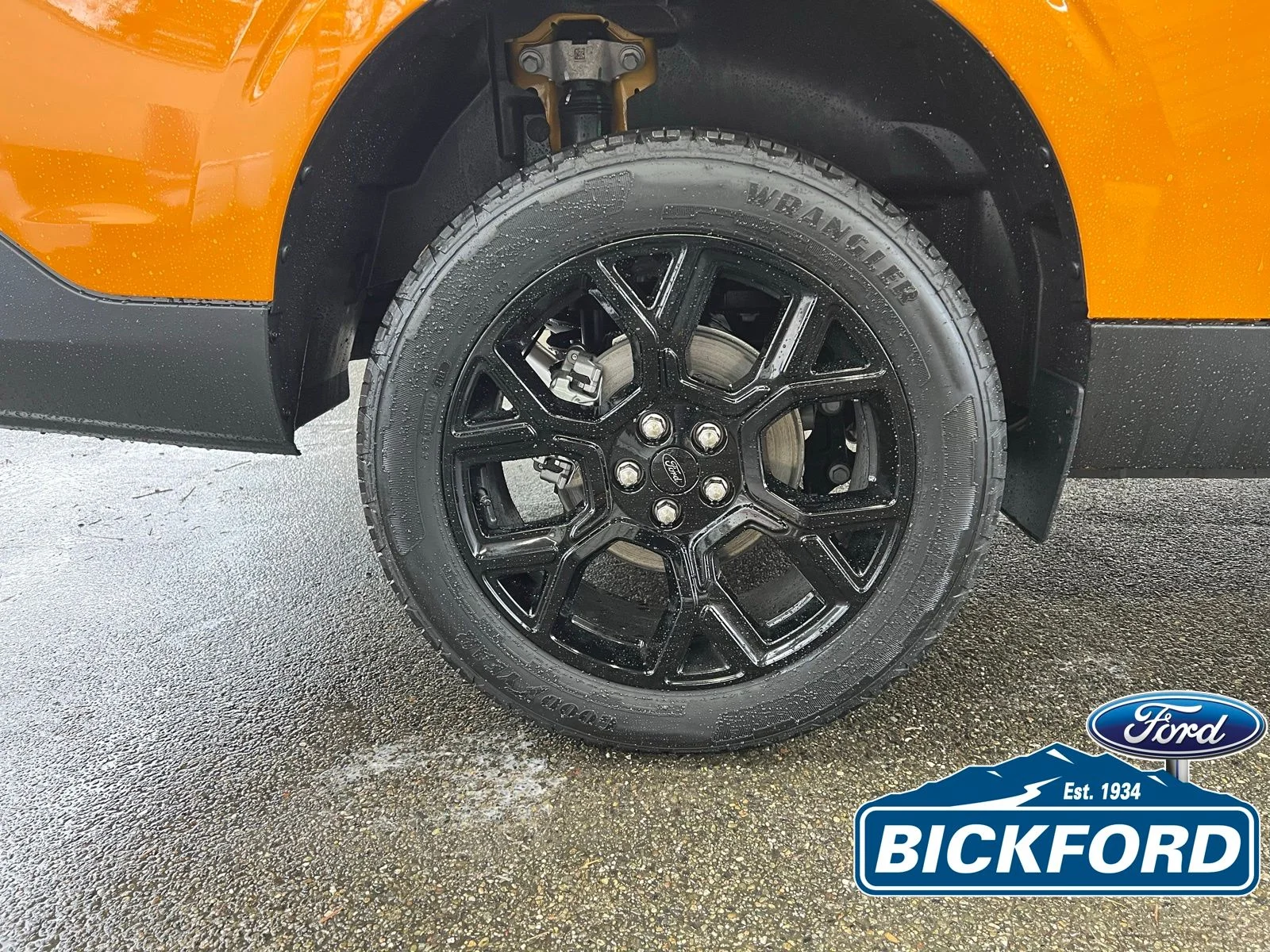 New 2026 Orange Ford XLT image 20