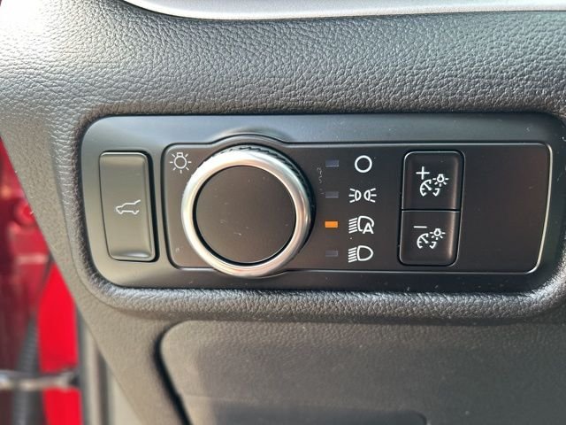 Used 2023 Red Ford XLT image 30