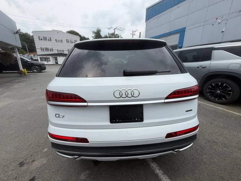 Used 2023 White Audi Premium 55 TFSI quattro Tiptronic image 4