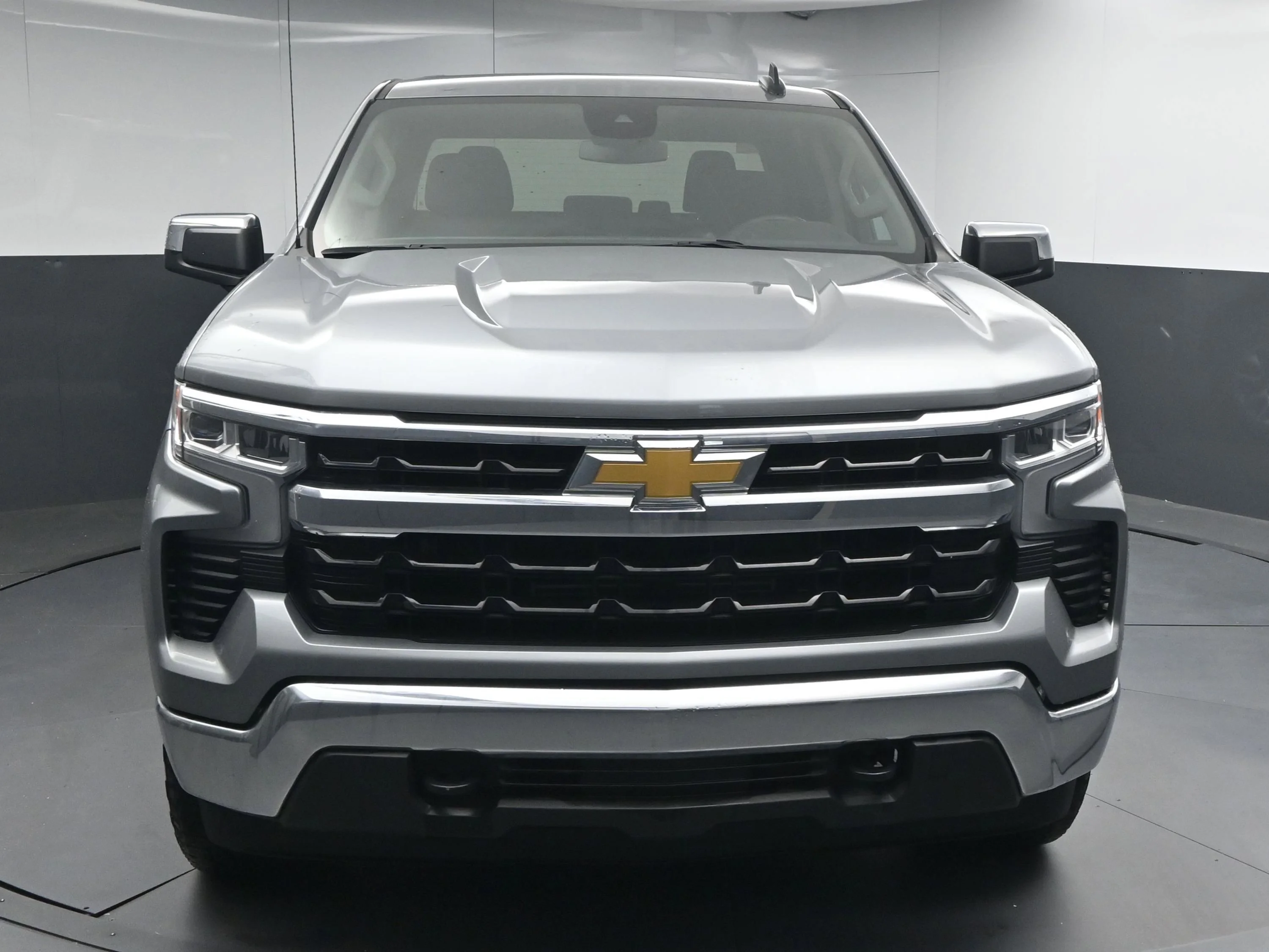 Used 2024 Sterling Gray Metallic Chevrolet LT image 2
