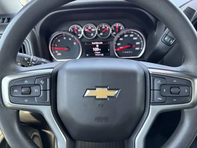 Used 2022 Summit White Chevrolet Custom image 28