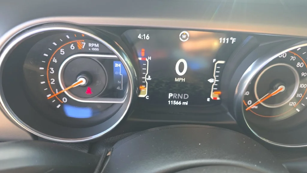 Used 2019 Green Jeep Sport S image 17