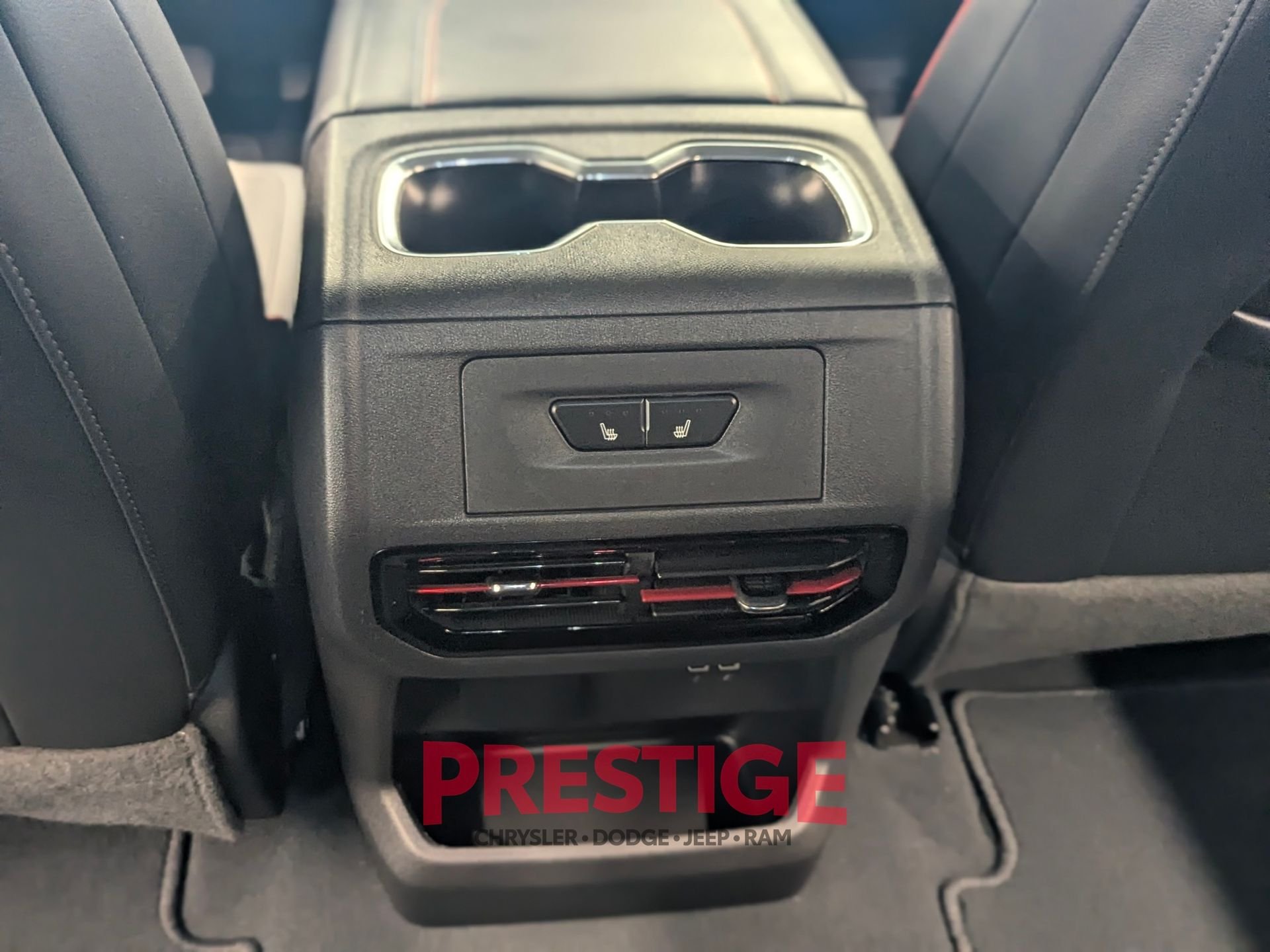 Used 2025 Gray Chevrolet RST image 33