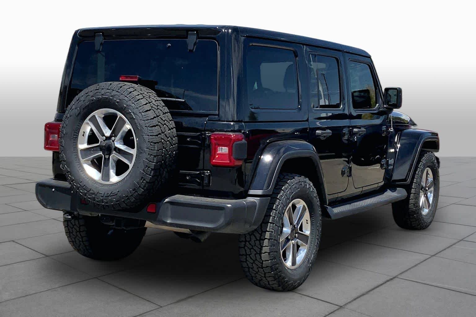 Used 2020 Black Clearcoat Jeep Sahara image 12