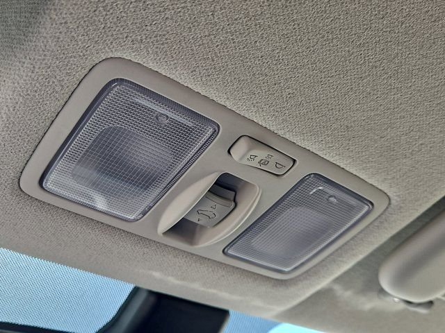 2025 Hyundai Venue SEL - Photo 27