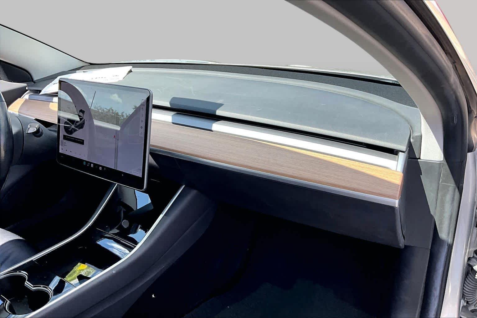 Used 2018 Midnight Silver Metallic Tesla Long Range Battery image 15