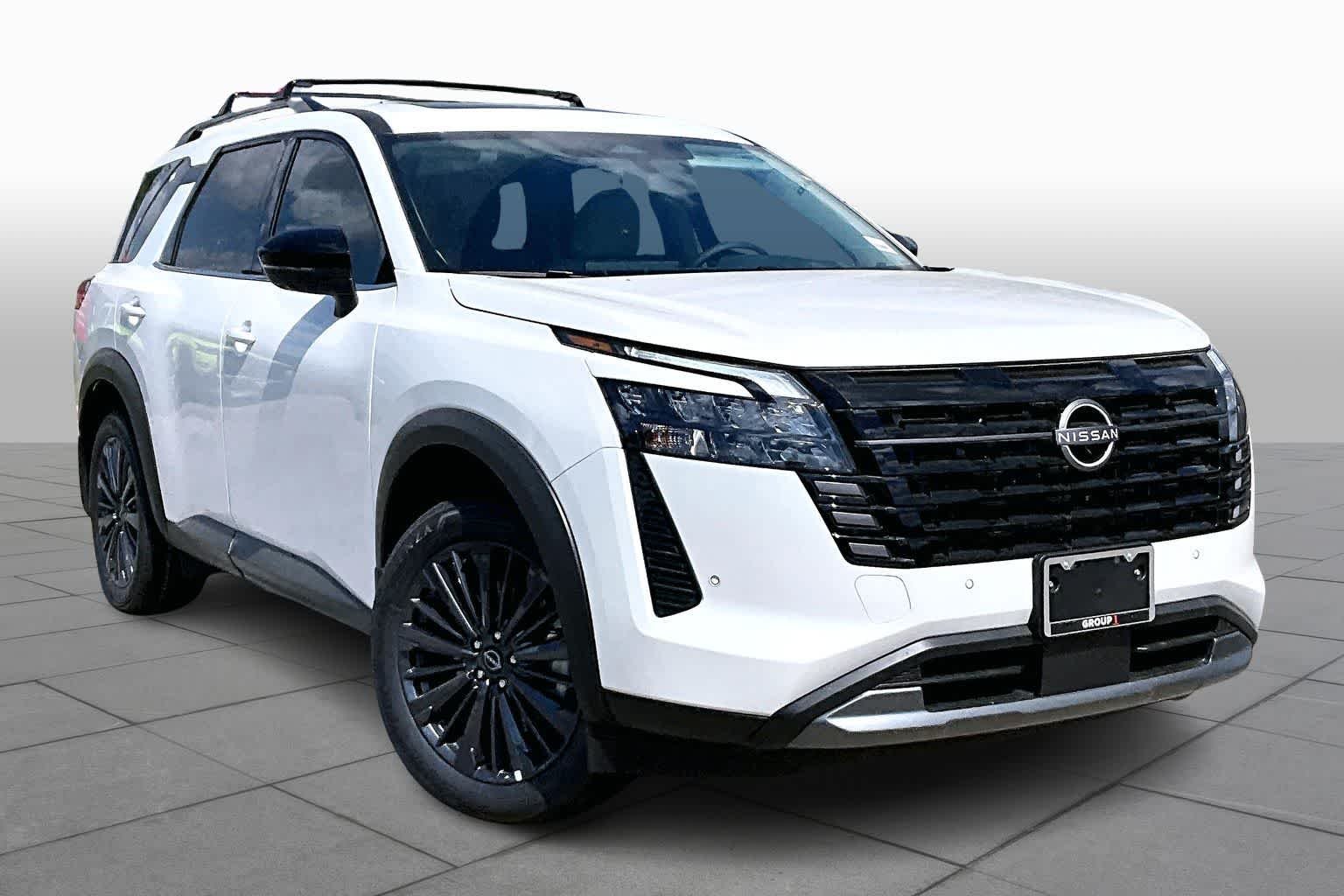 New 2026 Everest White Pearl TriCoat Nissan SL image 2