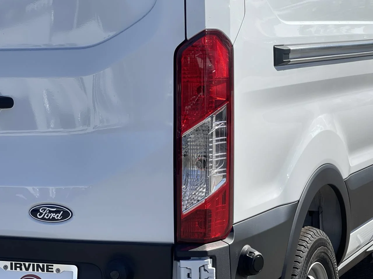 New 2026 Oxford White Ford  image 9