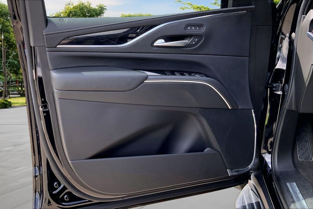 Used 2023 Black Cadillac Sport image 19