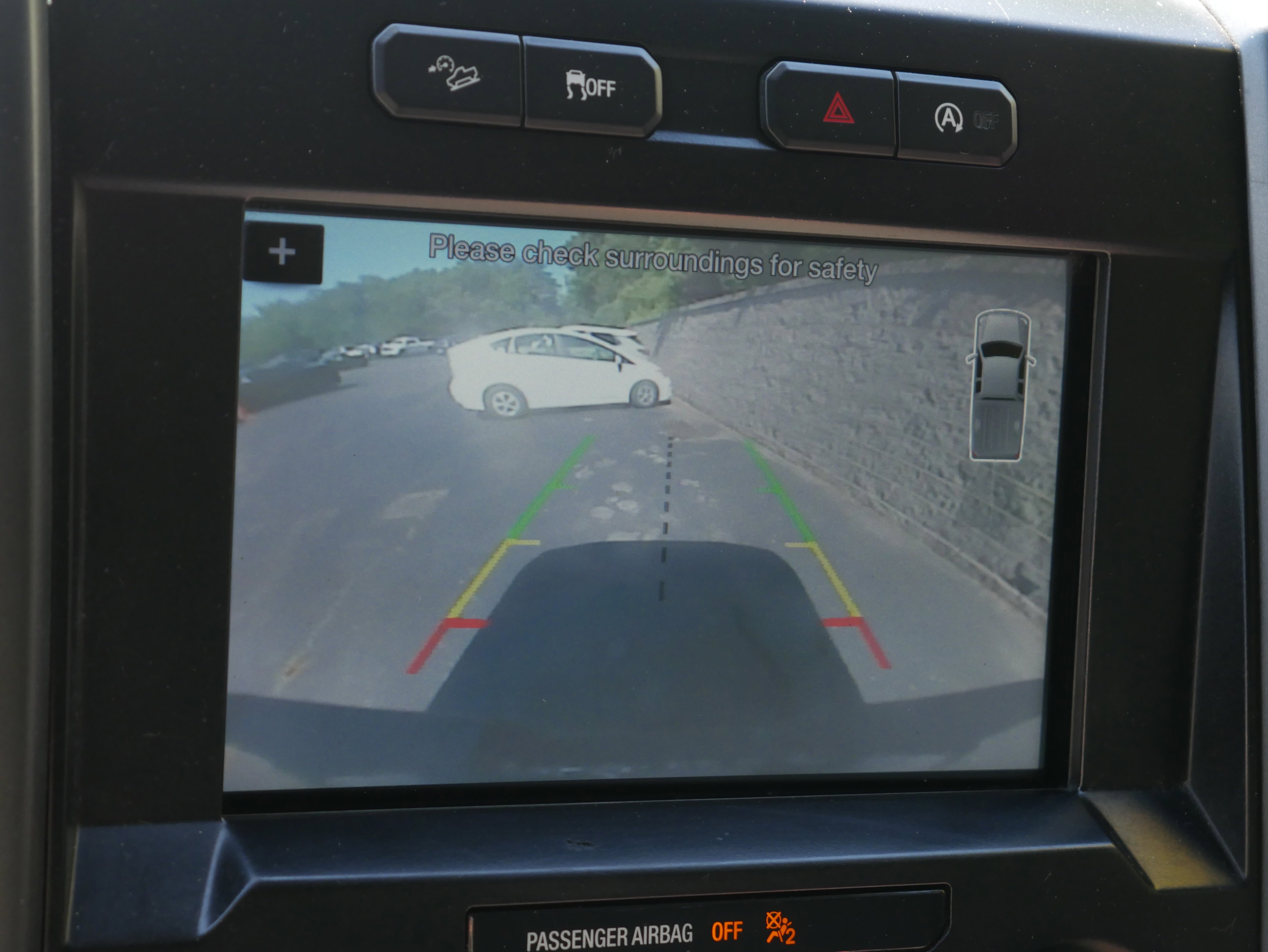 Used 2018 Wht Ford XL image 19
