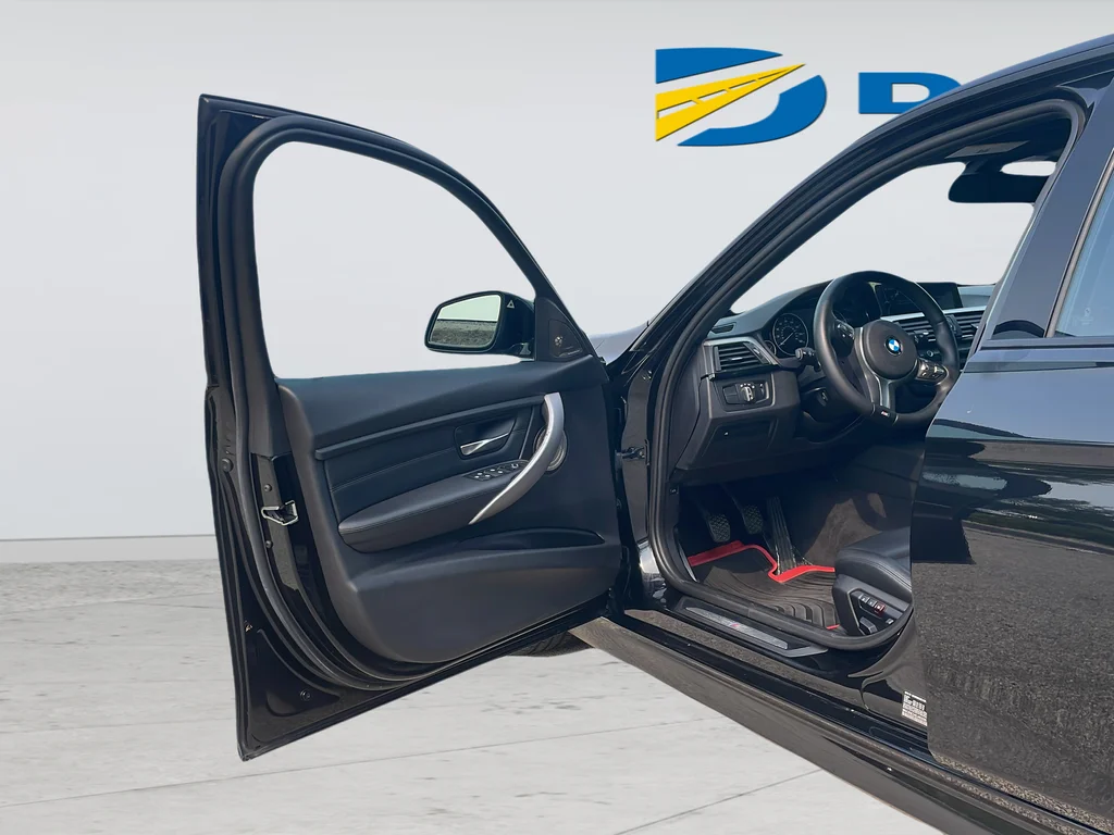 Used 2013 Black BMW 335i xDrive image 34