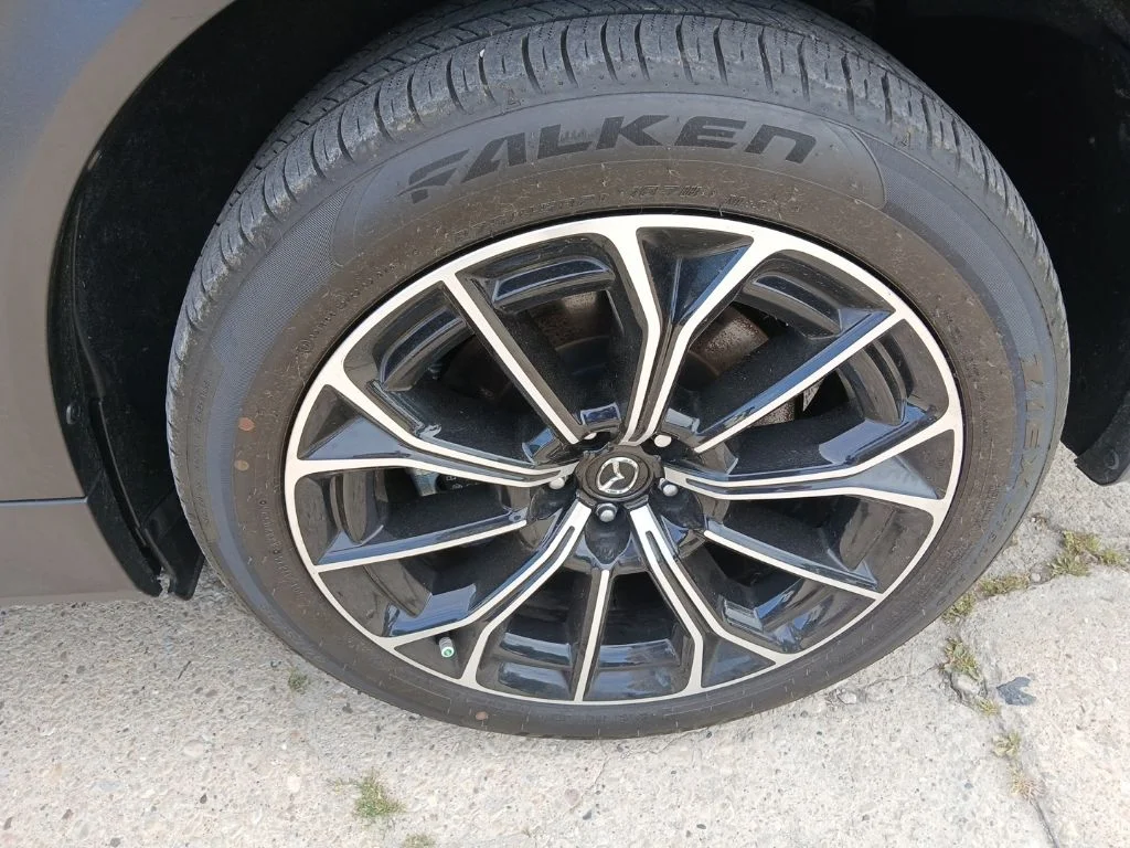 Used 2025 White Mazda Premium Plus image 11