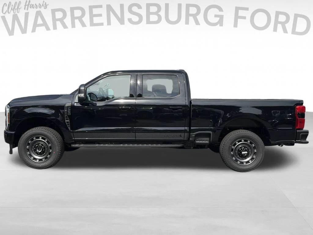 New 2027 Agate Black Metallic Ford F-250® XLT image 4
