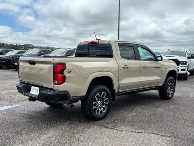 Used 2023 Sand Dune Metallic Chevrolet Z71 image 5