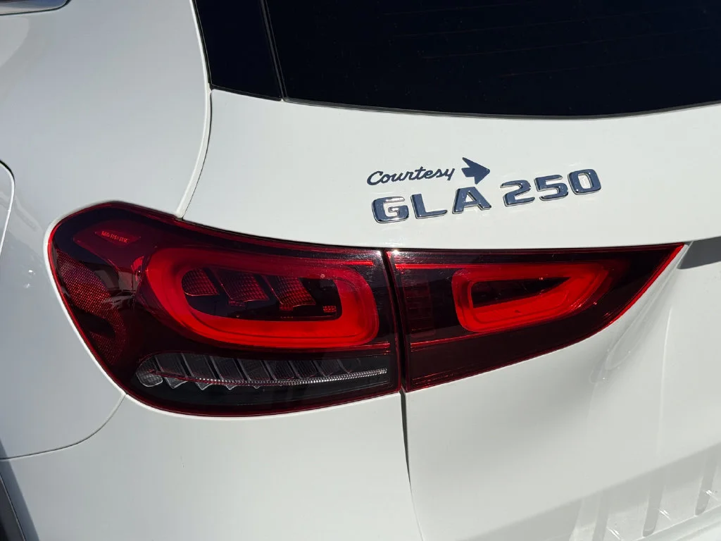 Used 2023 White Mercedes-Benz GLA 250 image 9
