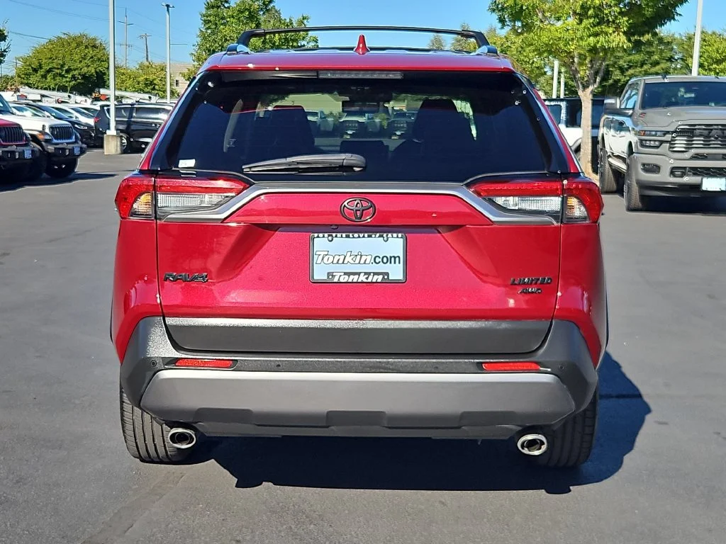 Used 2019 Pearl Toyota Limited image 5