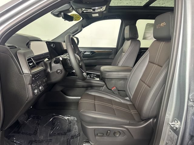 2026 Chevrolet Suburban High Country - Photo 19