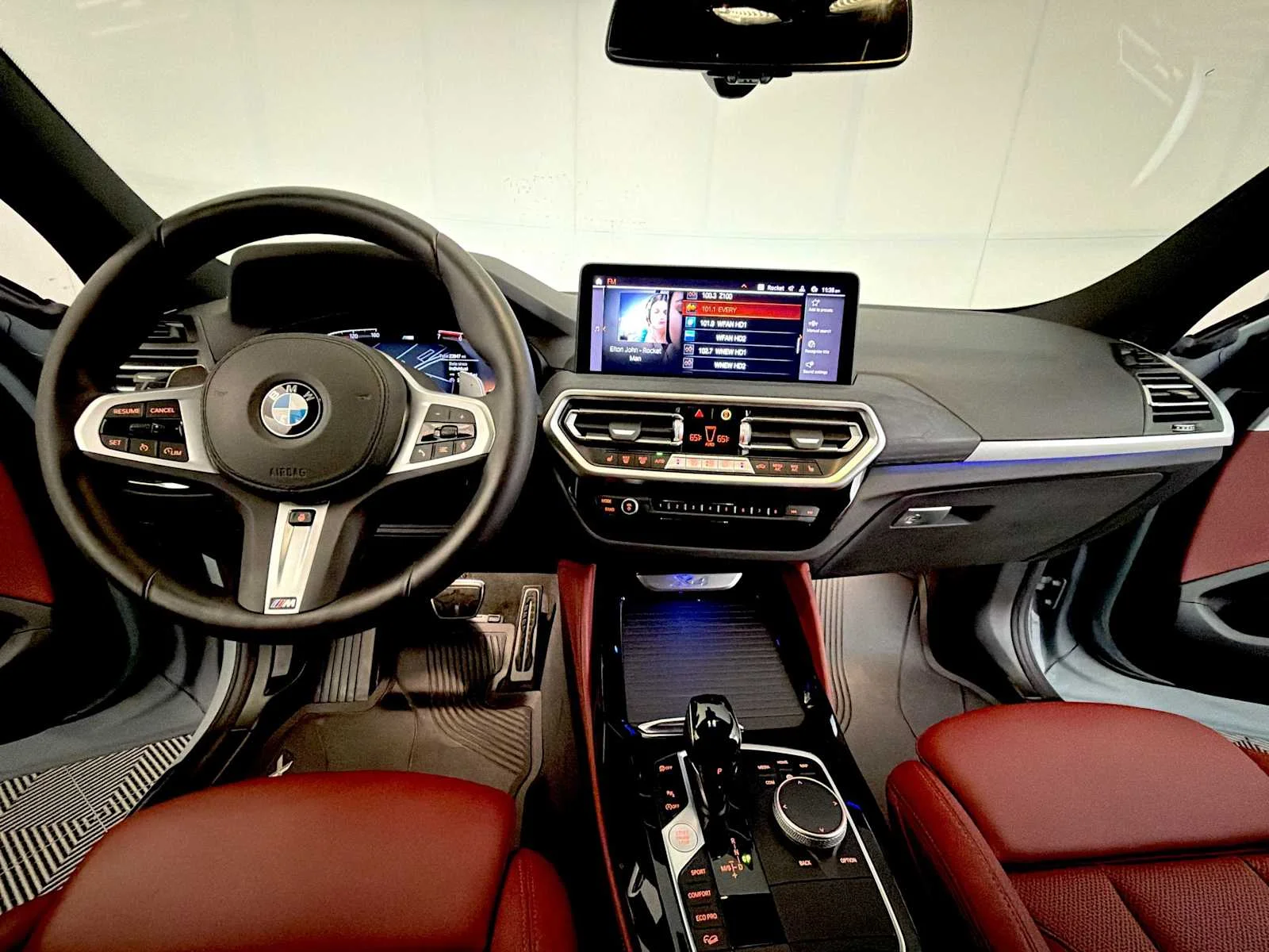 2025 BMW X4 30i - Photo 14