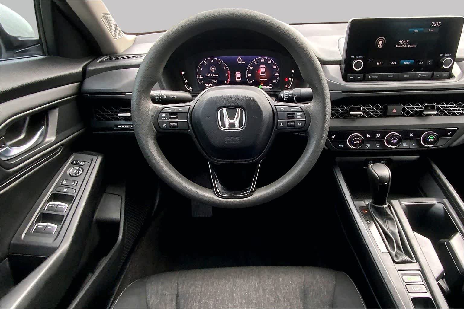 Used 2023 Meteorite Gray Metallic Honda EX image 6