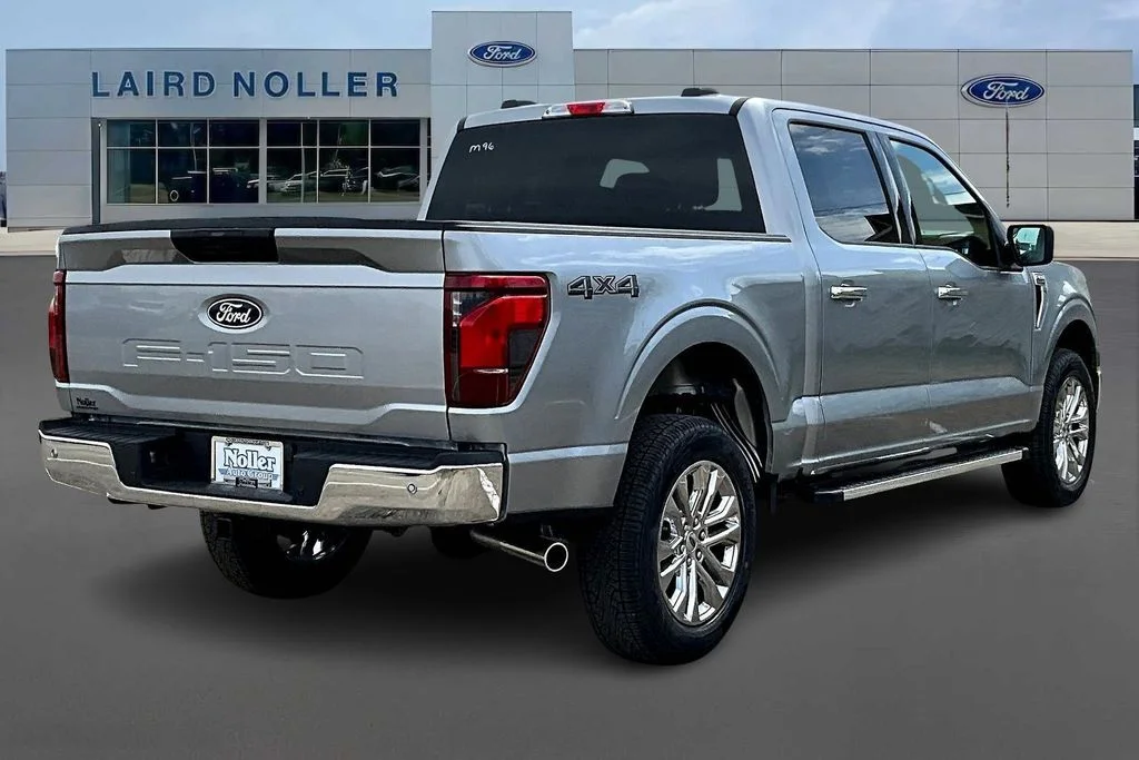 New 2026 Silver Ford XLT image 5