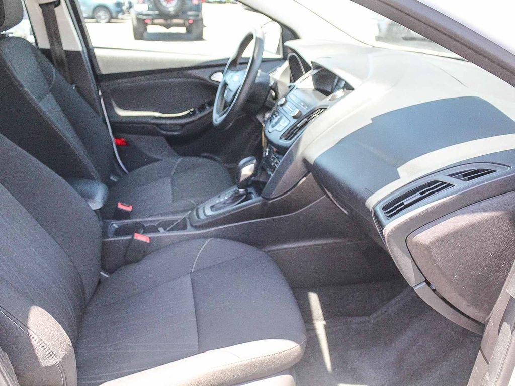 Used 2018 White Ford SE image 18