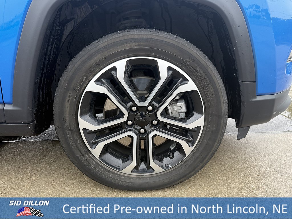Used 2023 Laser Blue Pearl Coat Jeep Limited image 9