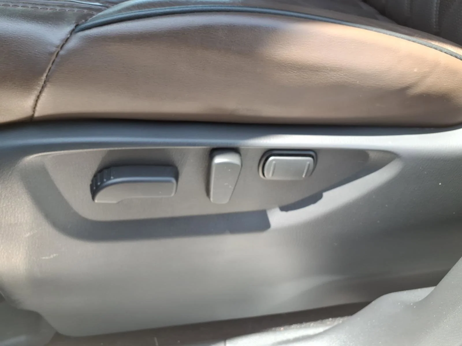 Used 2023 Aspen White Tricoat Nissan Platinum image 22