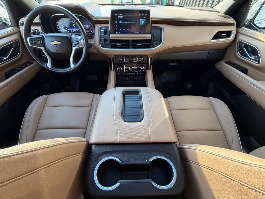 Used 2023 Gray Chevrolet Premier image 12