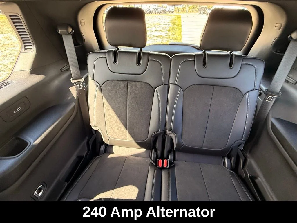 New 2026 Baltic Gray Metallic Clear-Coat Exterior Paint Jeep Laredo Altitude image 28