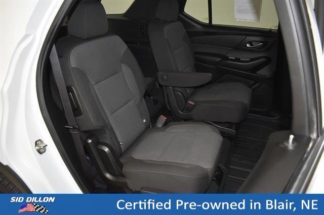Used 2023 Summit White Chevrolet LT Cloth image 9
