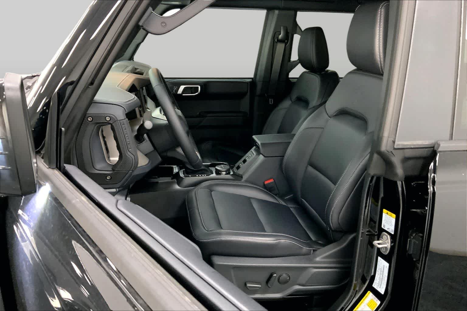 New 2026 Shadow Black Ford Outer Banks® image 8