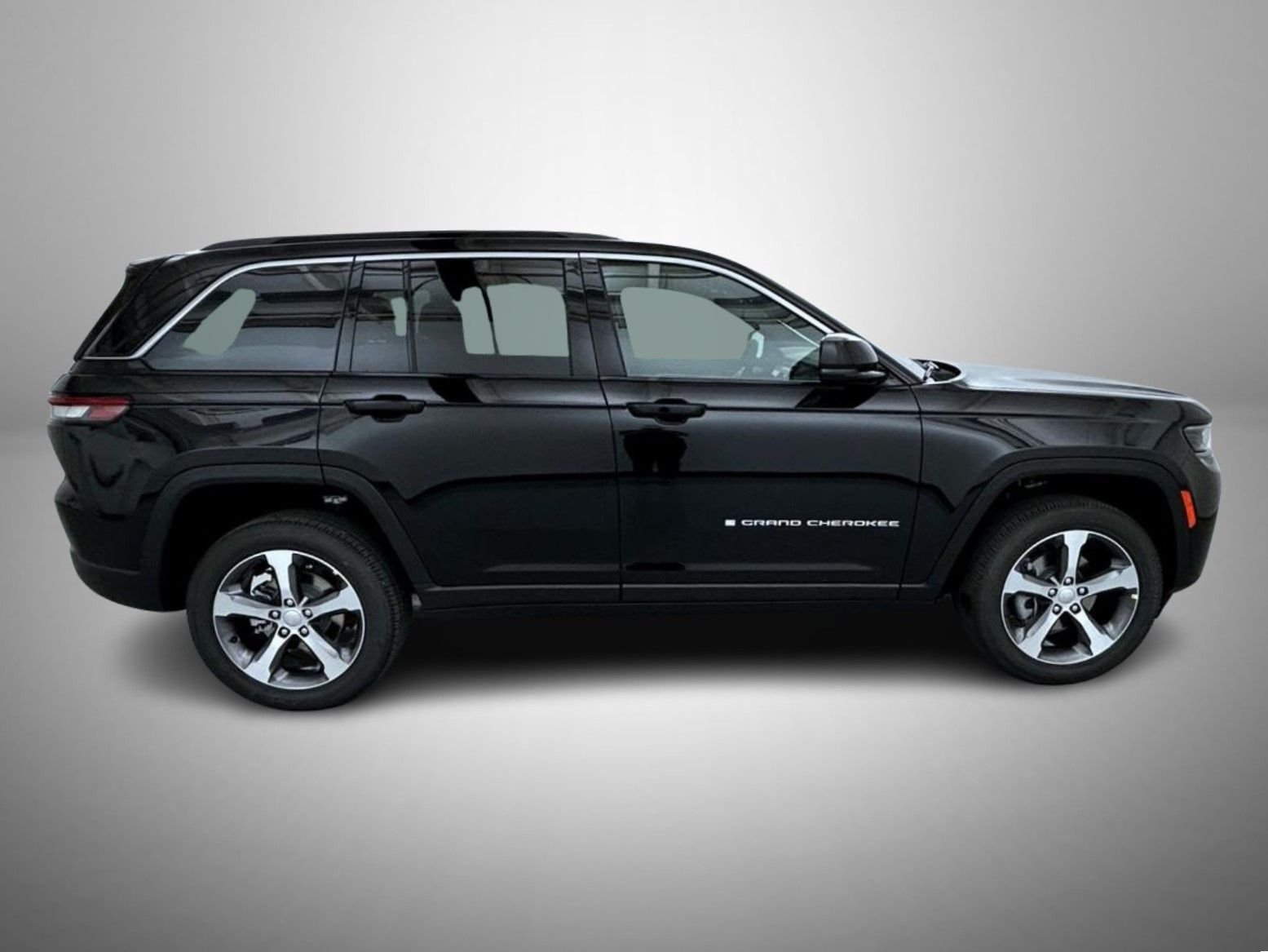 New 2026 Diamond Black Crystal Pearl-Coat Exterior Paint Jeep Limited image 4