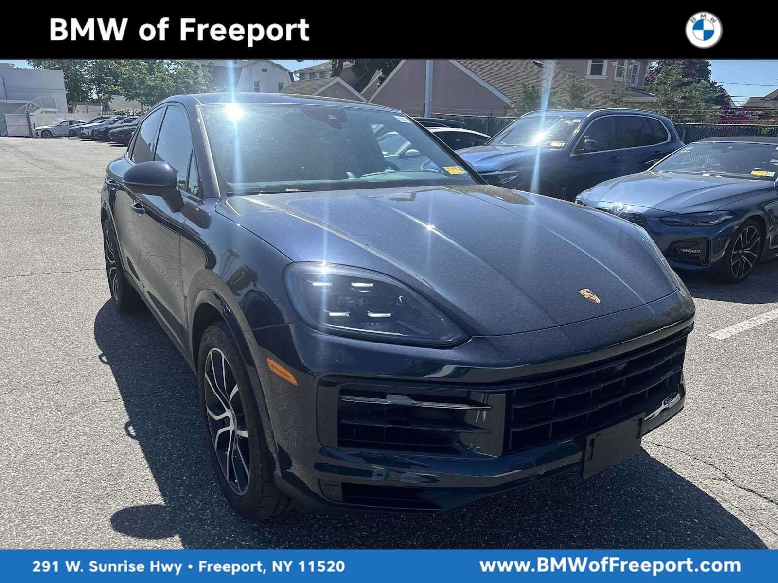 2024 Porsche Cayenne -'s photo
