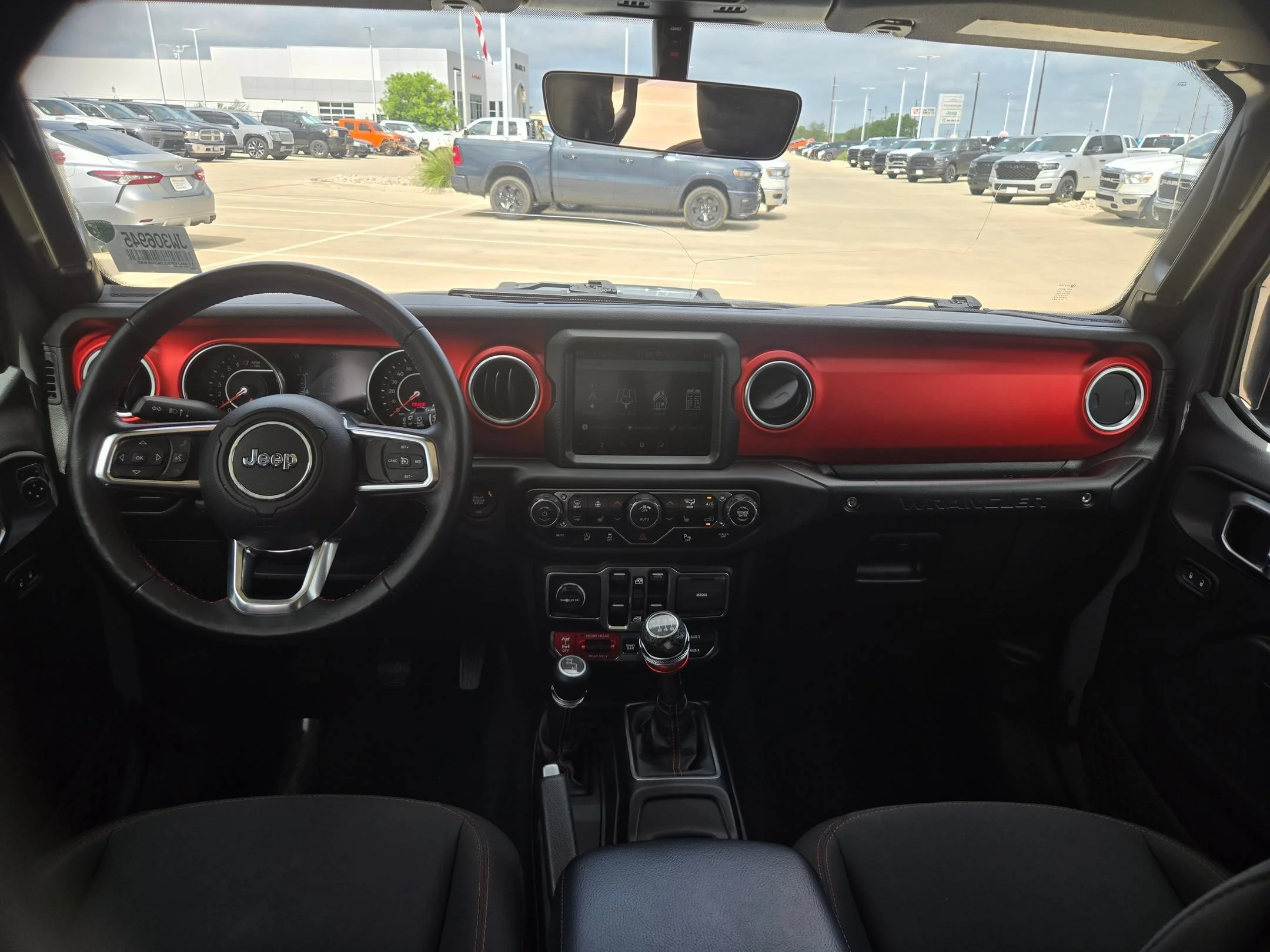 Used 2018 Gray Jeep Unlimited Rubicon image 15