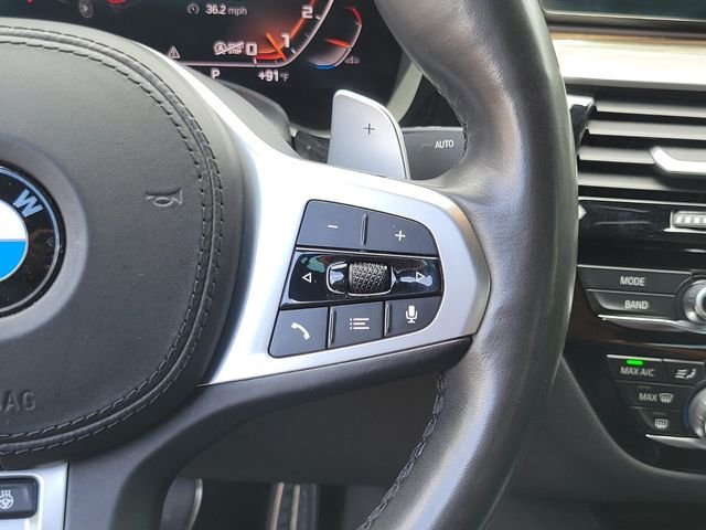 Used 2020 Blue BMW M550i xDrive image 37