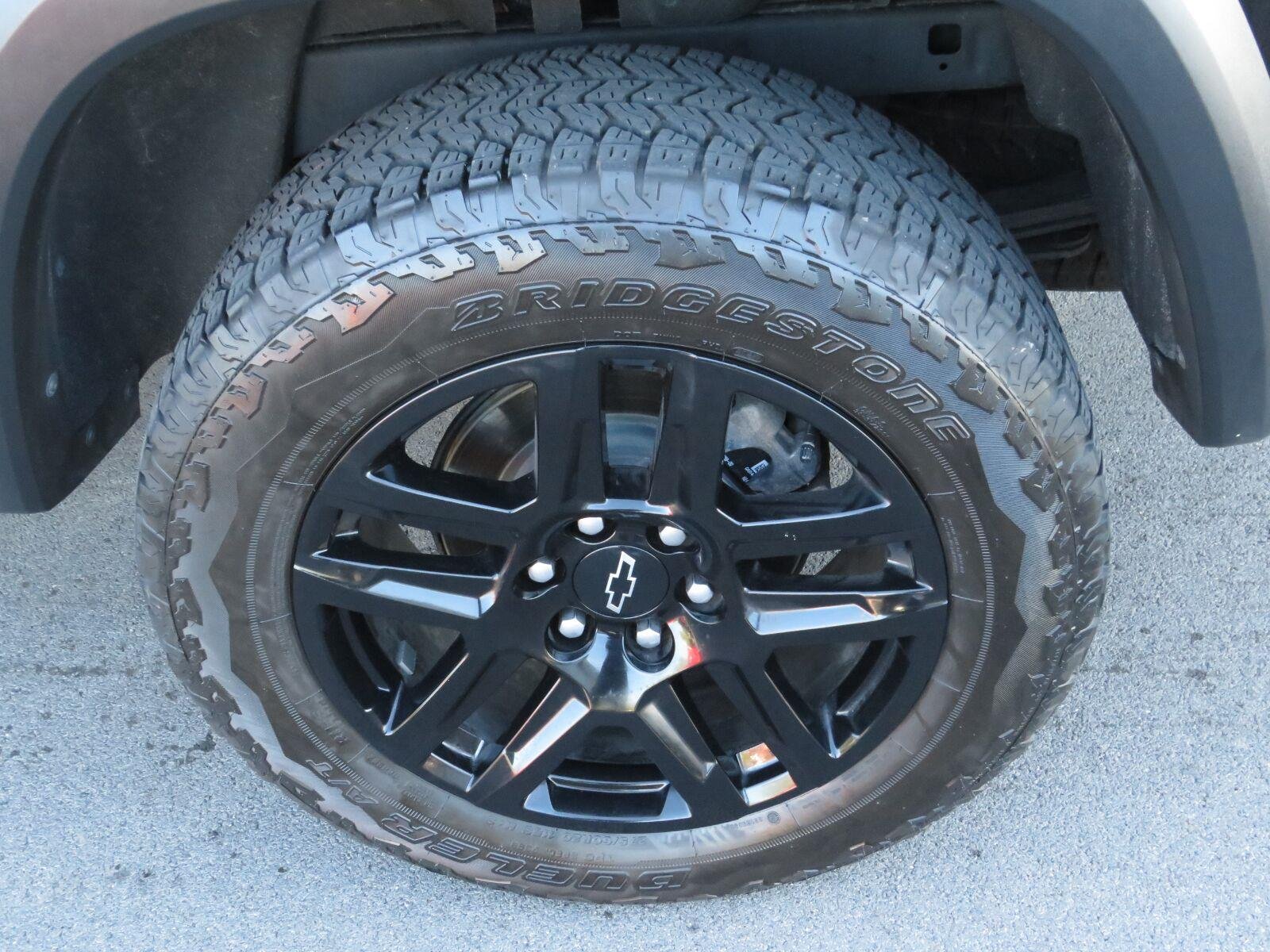 Used 2025 Black Chevrolet 4WD Trail Boss image 15