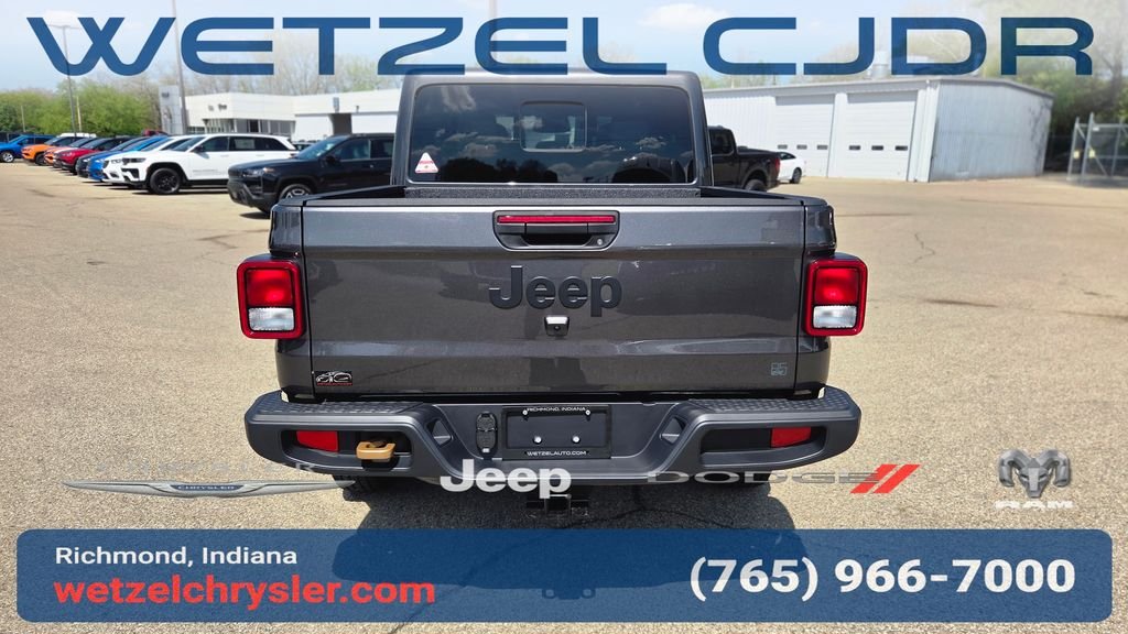 New 2026 Granite Crystal Metallic Clear-Coat Exterior Paint Jeep 85th Anniversary Edition image 6