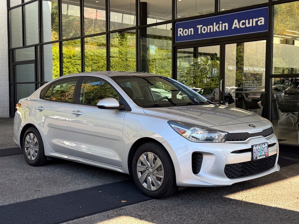 Used 2018 Silky Silver Kia S image 2