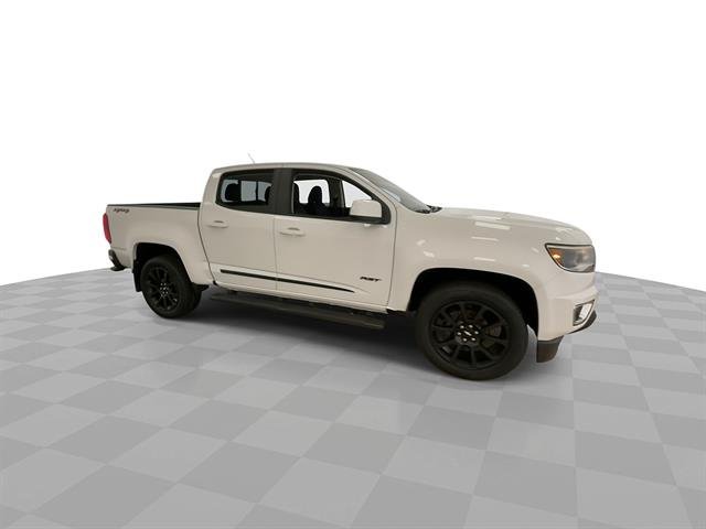 Certified Used 2020 SUMMIT WHITE Chevrolet 4WD LT image 3