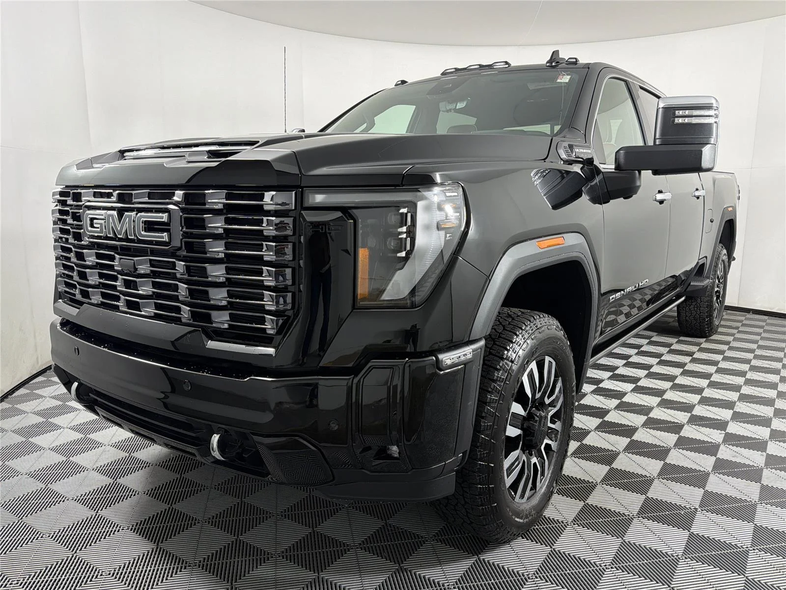 New 2026 Onyx Black GMC Denali Ultimate image 3