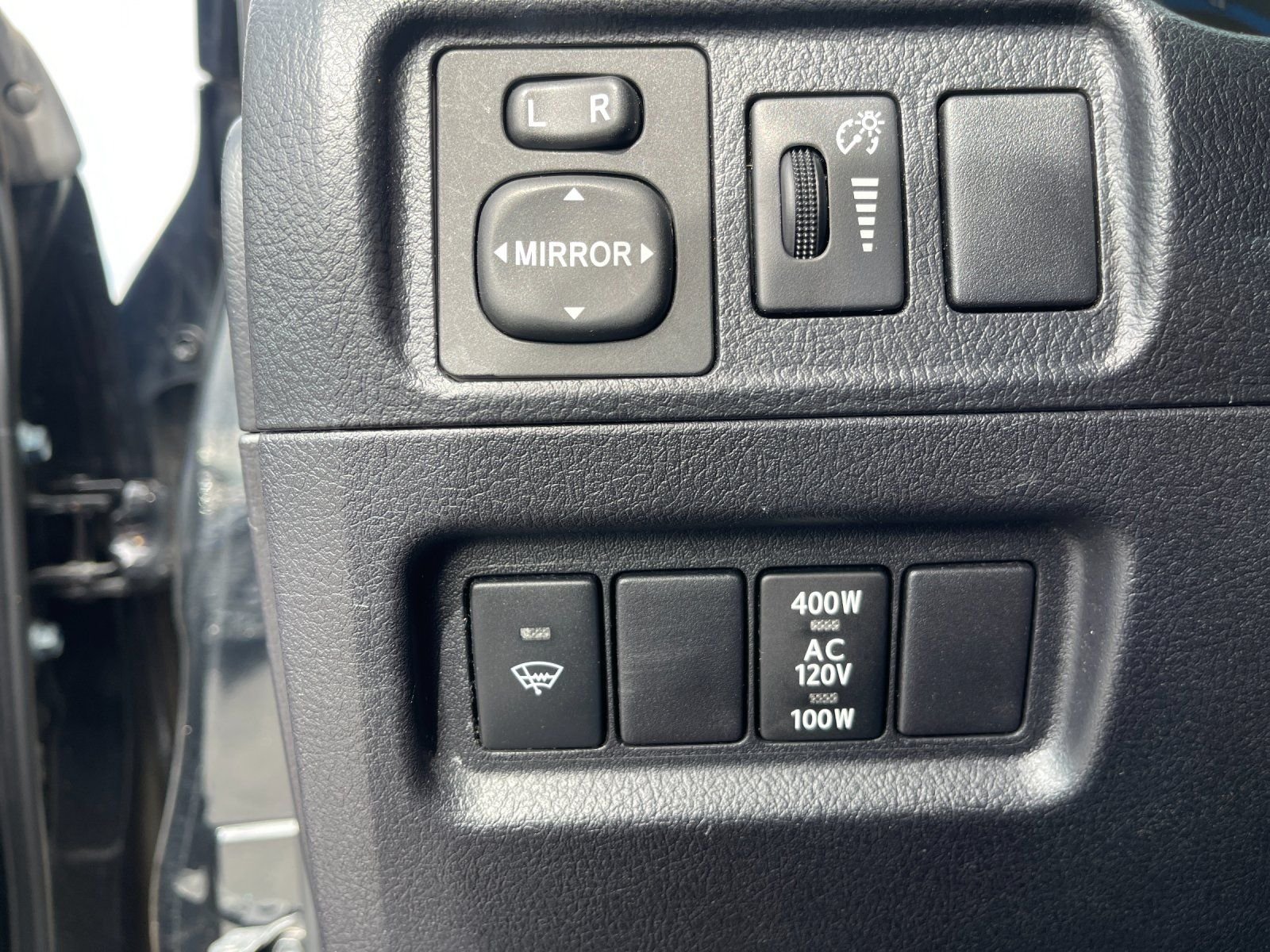 Used 2019 Black Toyota SR5 image 32