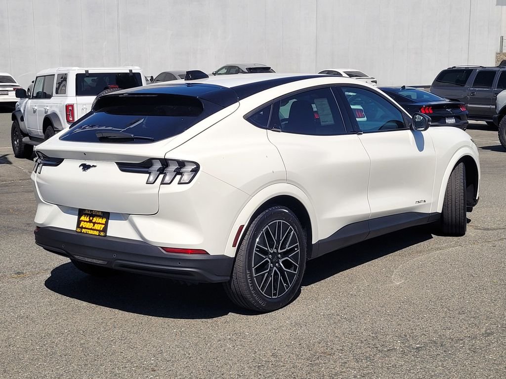 New 2026 Star White Metallic Tri-coat Ford Premium image 3