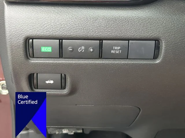 Used 2025 Red Nissan SV image 16