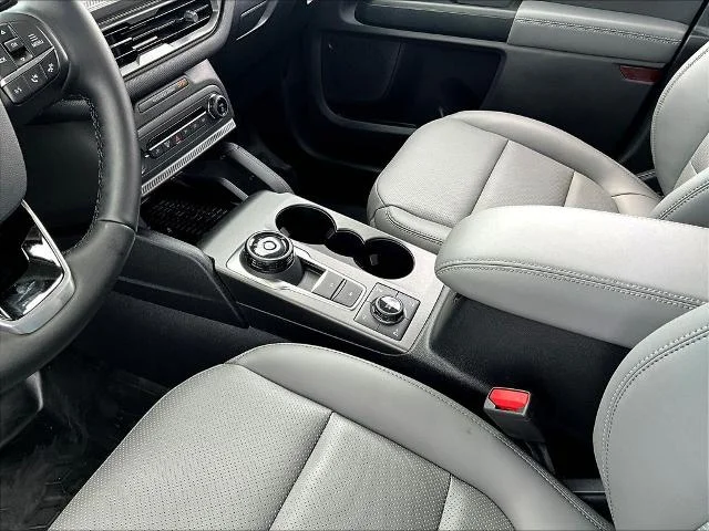New 2025 Carbonized Gray Metallic Ford Badlands® image 54