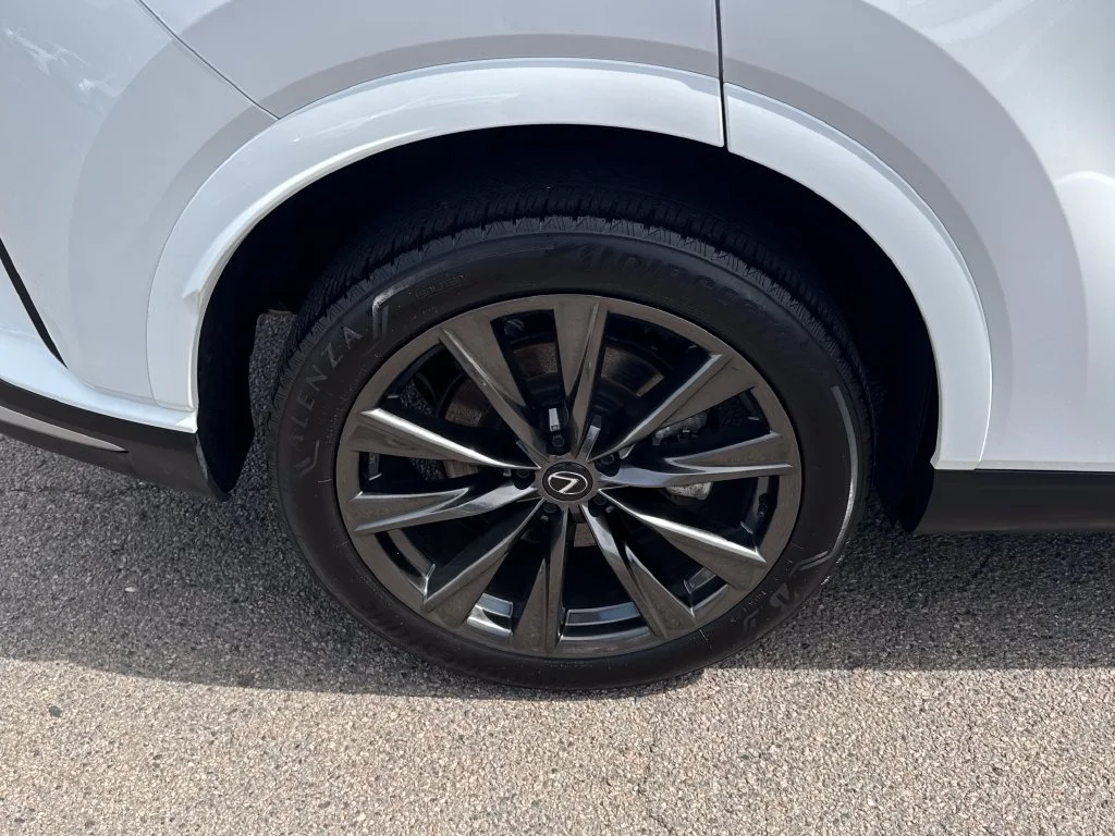 Used 2025 White Lexus 350h F SPORT Design image 39