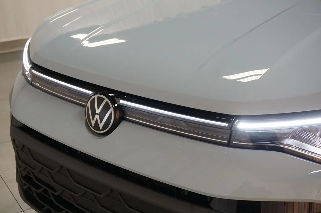 New 2026 Gray Volkswagen 1.5T SE Black image 28