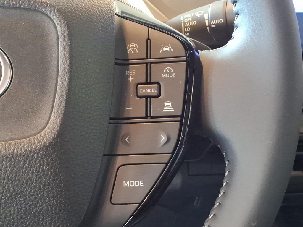 2026 Toyota bZ XLE - Photo 17