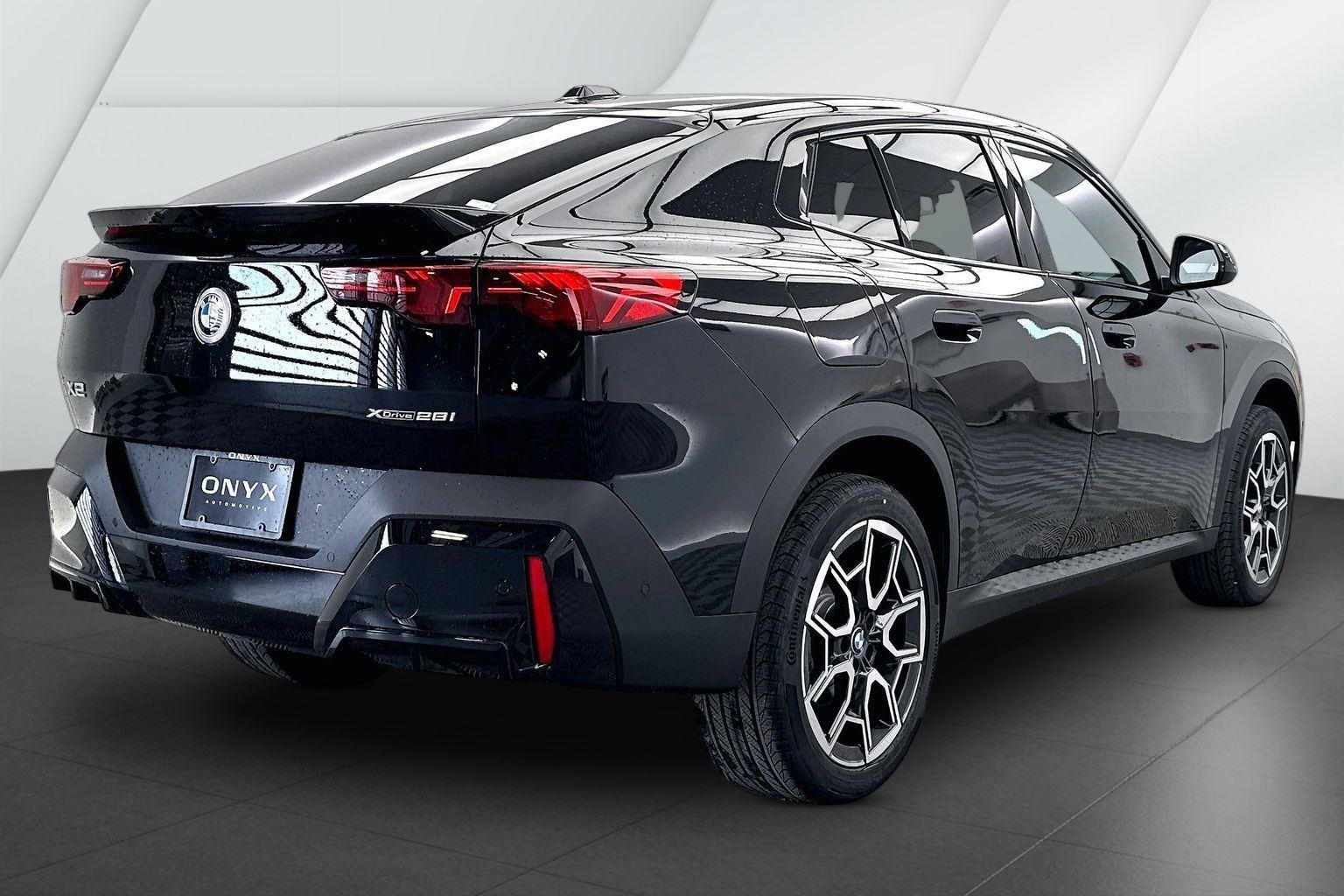 New 2026 Jet Black BMW xDrive28i image 3